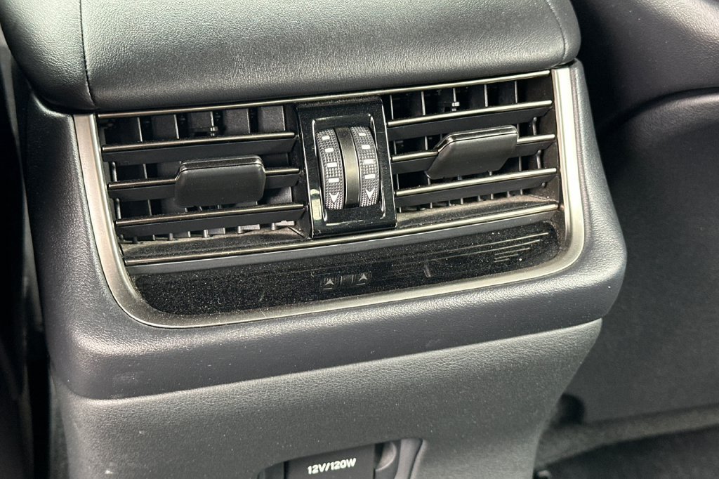 Used 2023 Lexus LS 500 w/ Accessory Package (Z1) RWD image 14