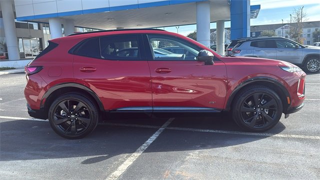 Certified 2025 Buick Envision Sport Touring image 8