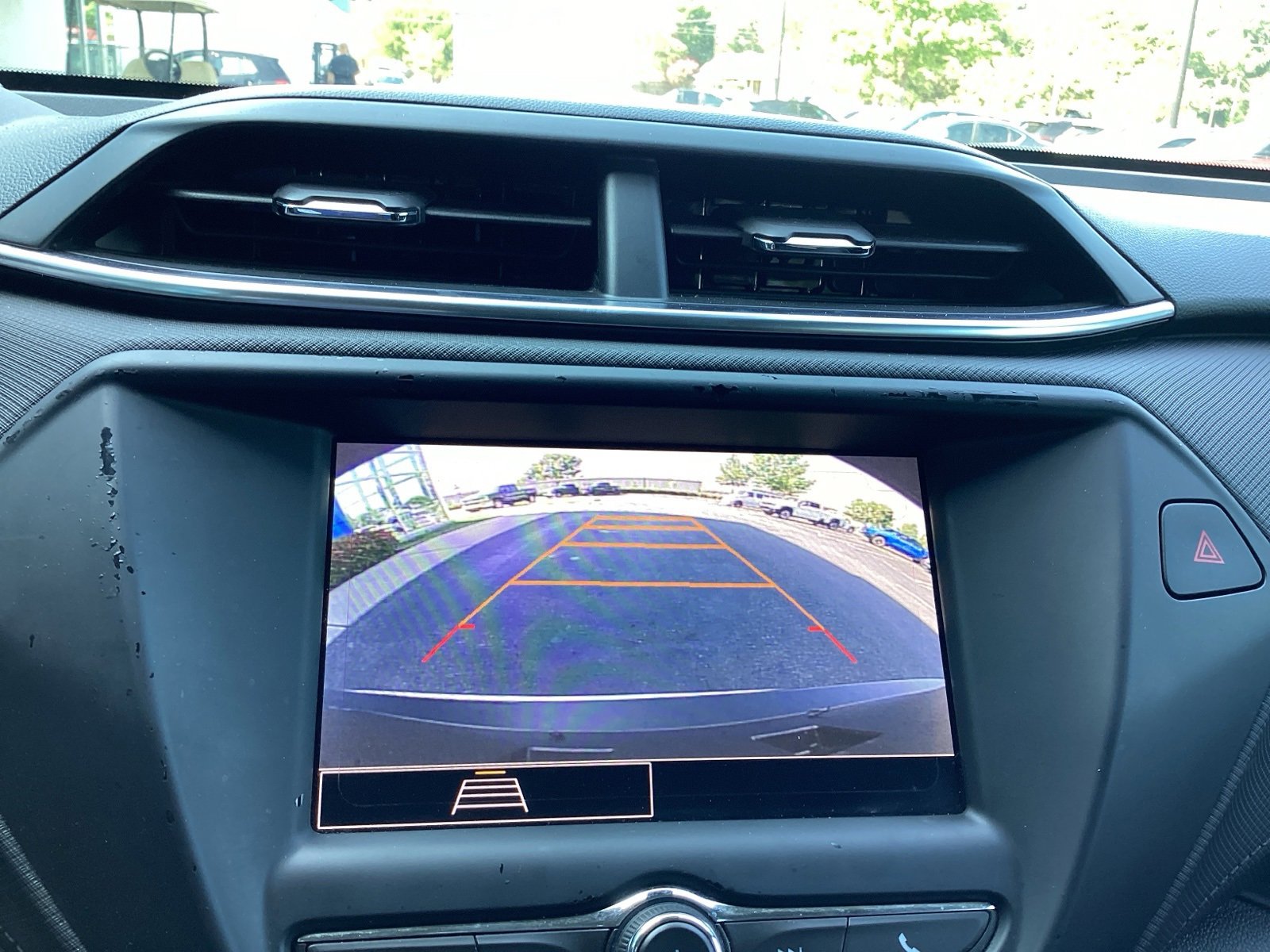 Used 2022 Chevrolet TrailBlazer LT w/ Confidence II Package image 16