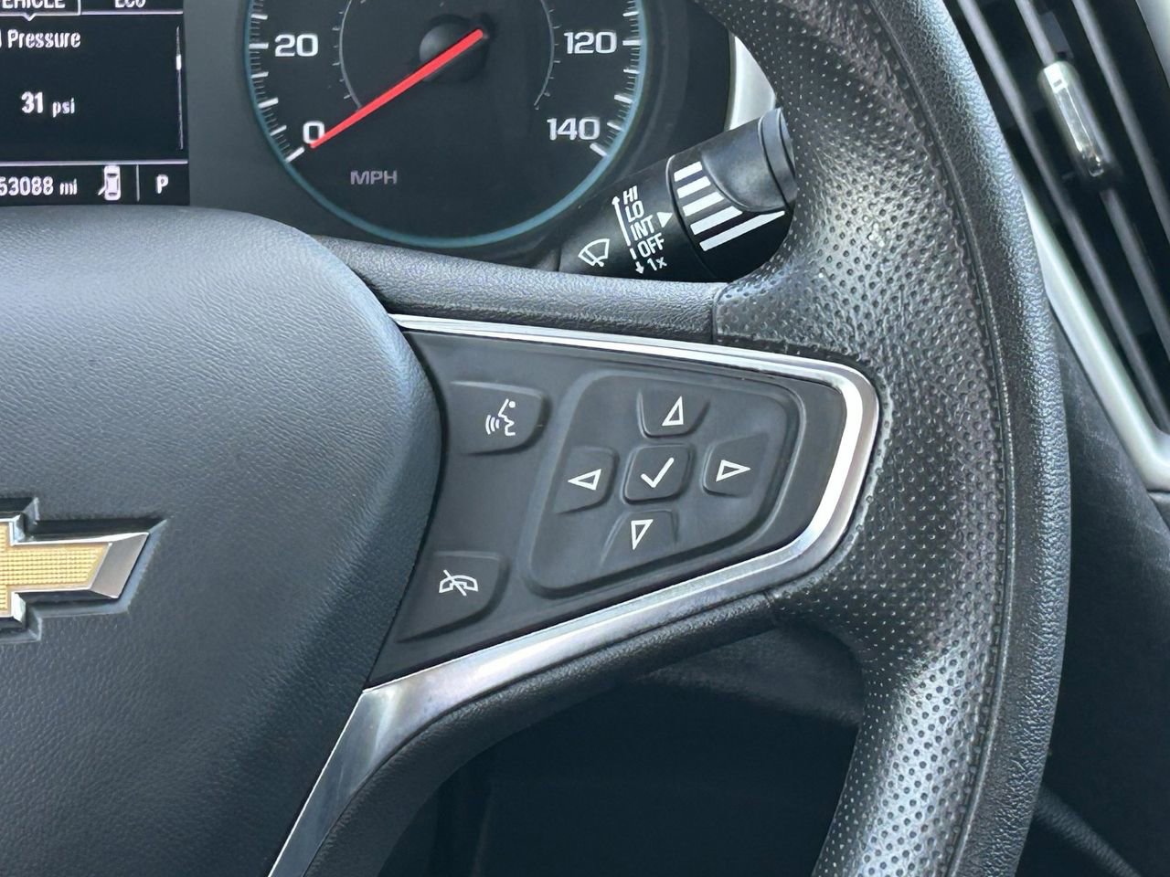 Used 2023 Chevrolet Malibu LT image 31