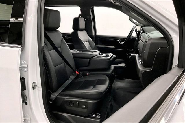 Used 2024 Chevrolet Silverado 3500 LTZ image 8