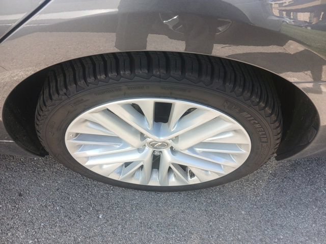 Used 2018 Lexus ES 350 w/ Luxury Package w/Wood Trim FWD image 9