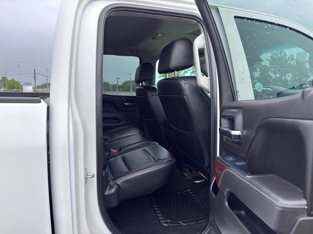 Used 2016 GMC Sierra 2500 SLT w/ Suspension Package, Off-Road AWD/4WD image 29