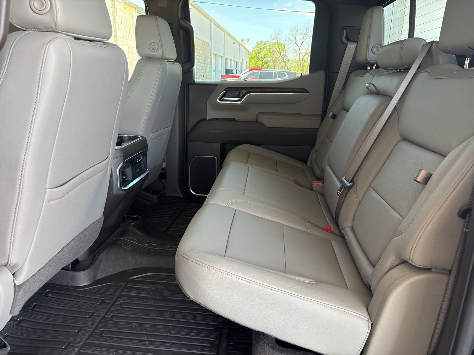 New 2026 GMC Sierra 1500 SLT image 16