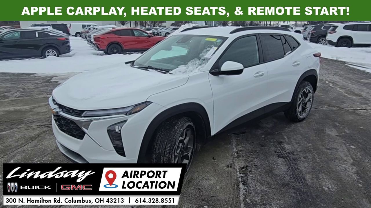 Used 2025 Chevrolet Trax LT w/ LT Convenience Package image 4