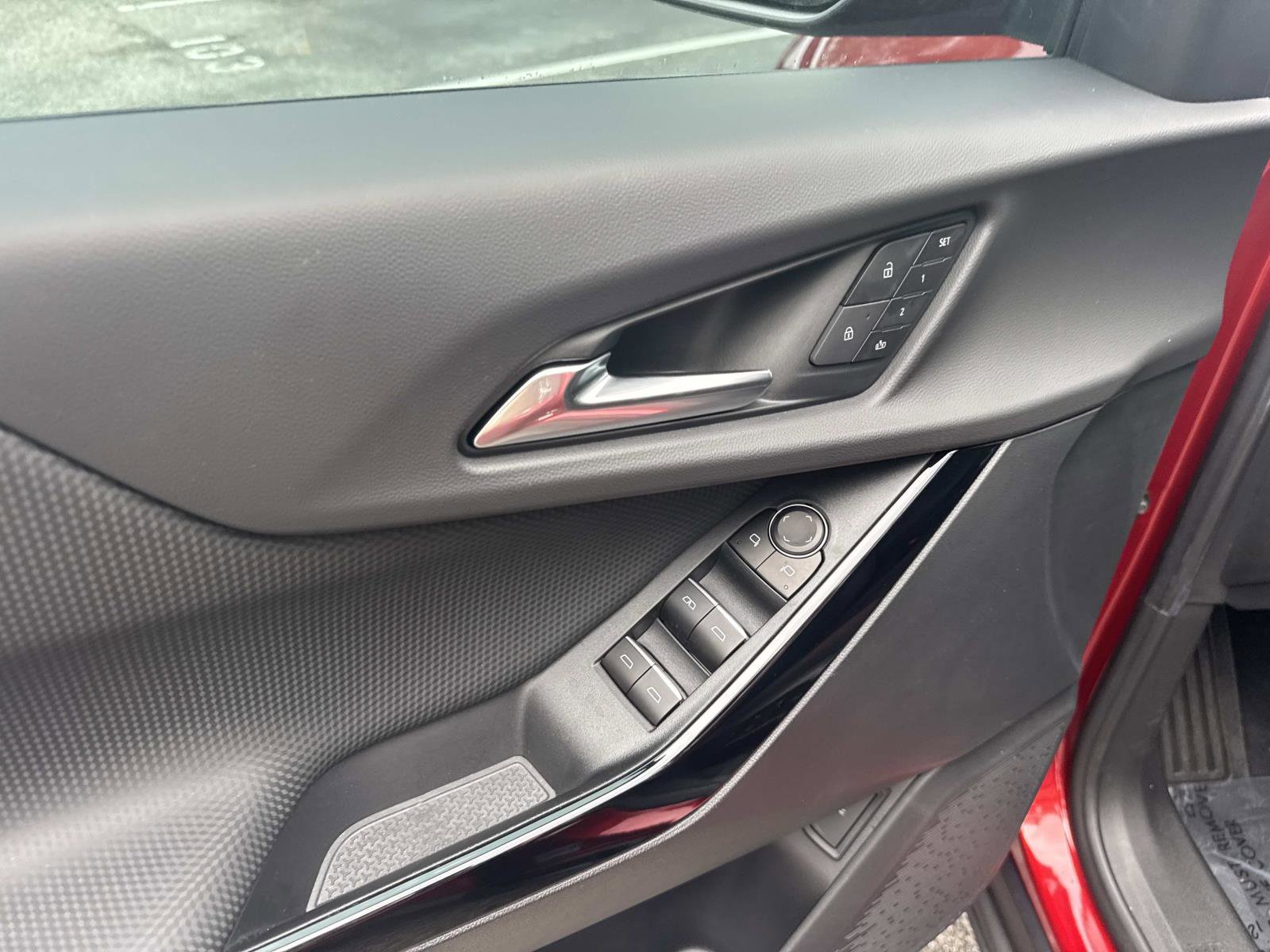 Used 2026 Chevrolet Equinox RS w/ Convenience Package III image 18