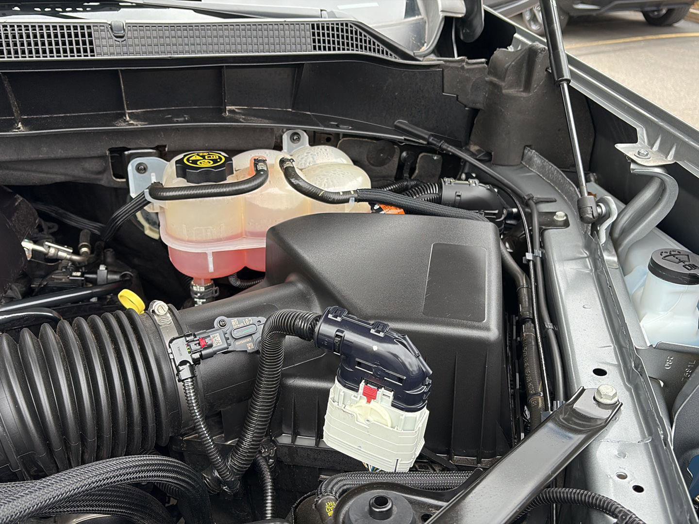 Certified 2023 Chevrolet Silverado 1500 LT AWD/4WD image 25