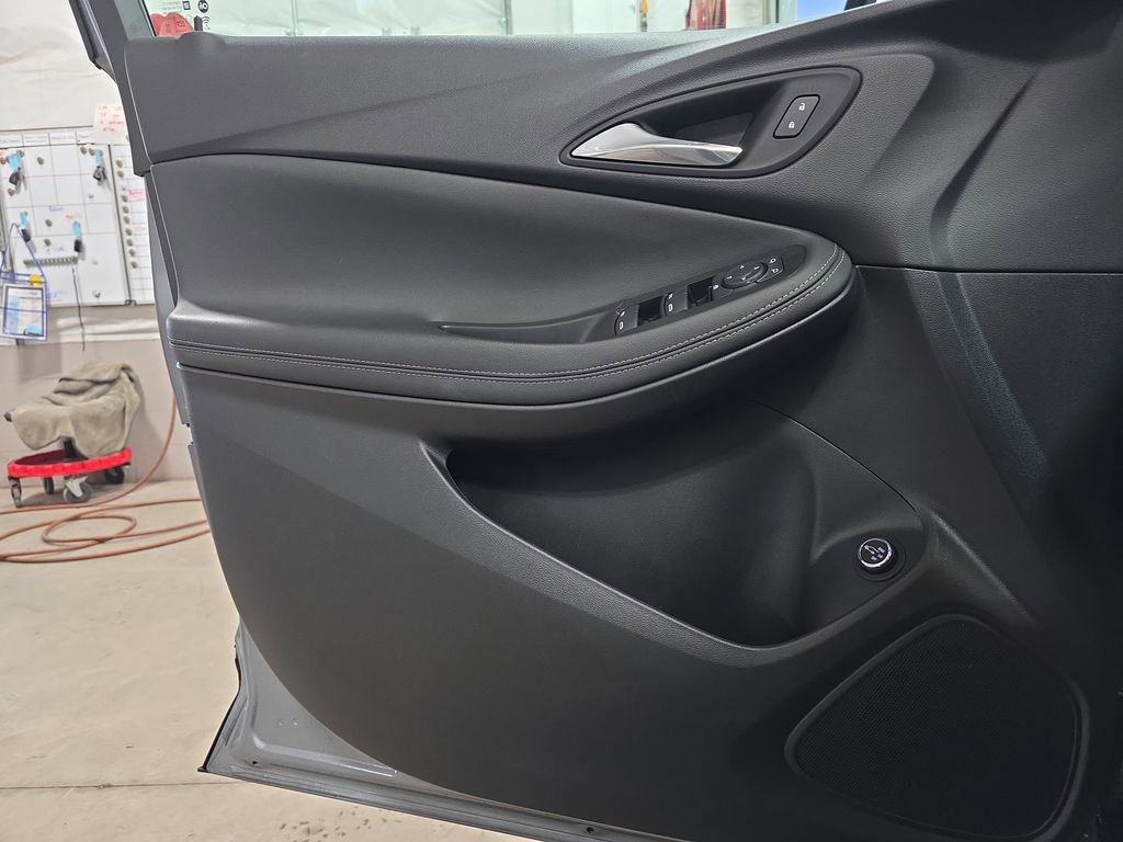 Certified 2023 Buick Encore GX Select image 26