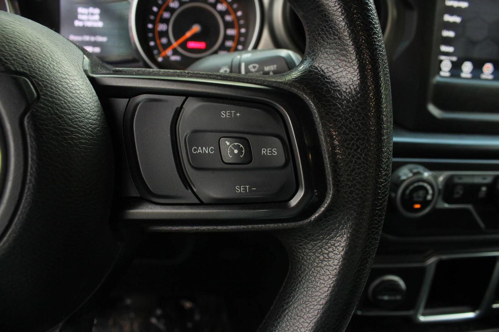 Used 2020 Jeep Gladiator Sport AWD/4WD image 25