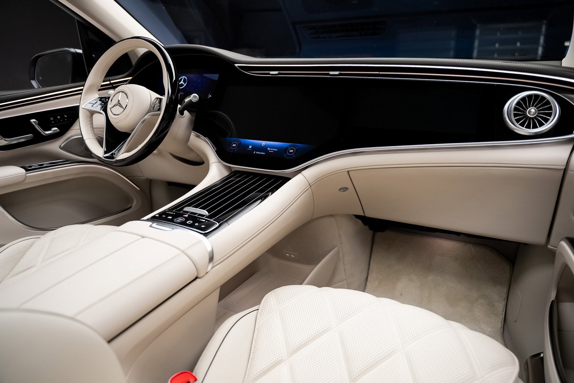 Used 2024 Mercedes-Benz Maybach EQS 680 4MATIC image 59