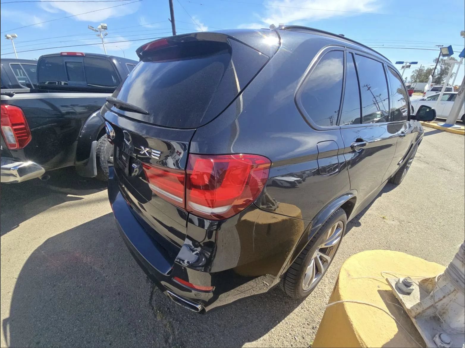 Used 2016 BMW X5 xDrive50i w/ M Sport AWD/4WD image 2