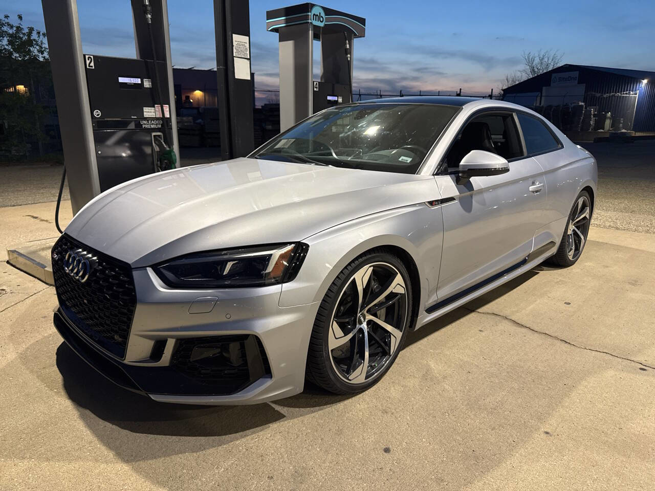 Used 2018 Audi RS 5 w/ Dynamic Plus Package AWD/4WD image 1