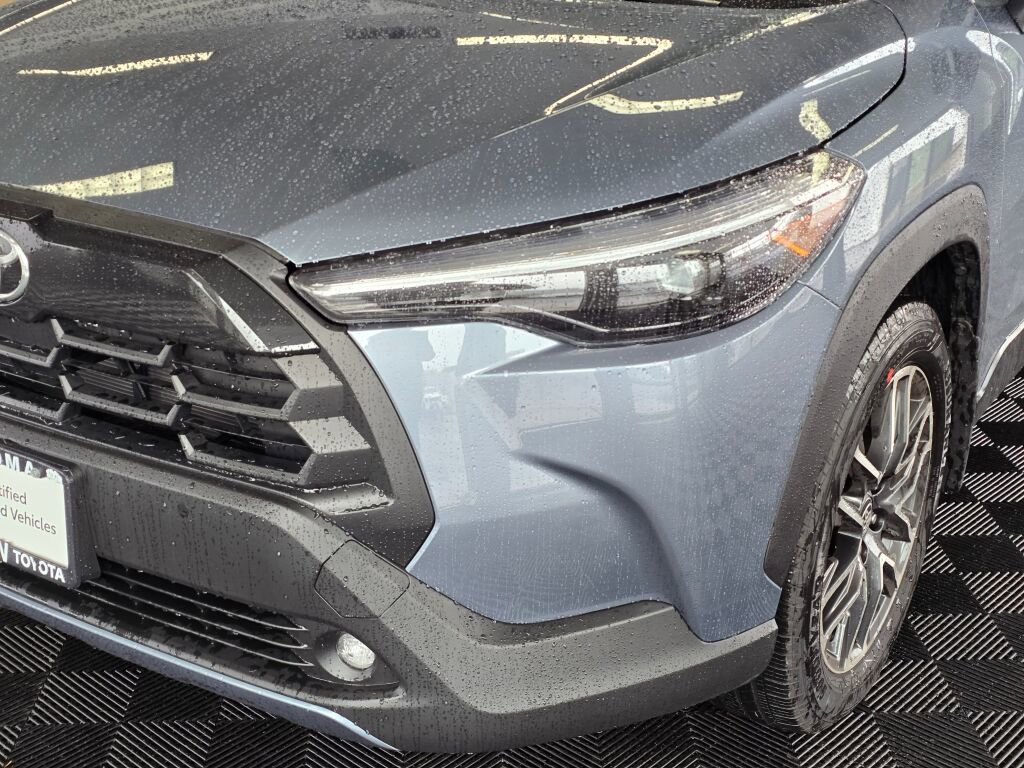 Used 2026 Toyota Corolla Cross XLE w/ Convenience Package image 10