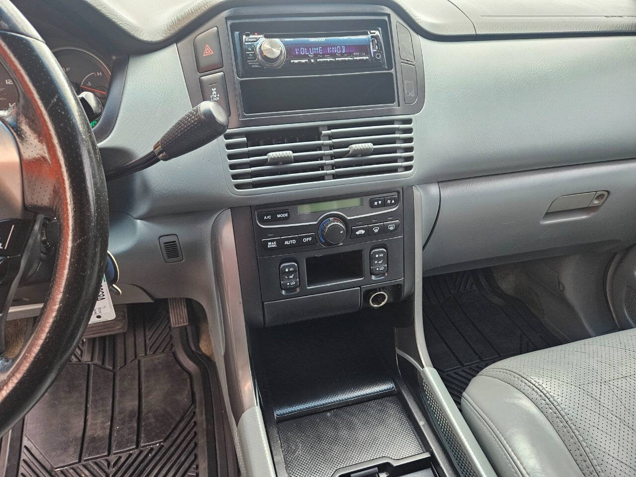 Used 2004 Honda Pilot EX image 9