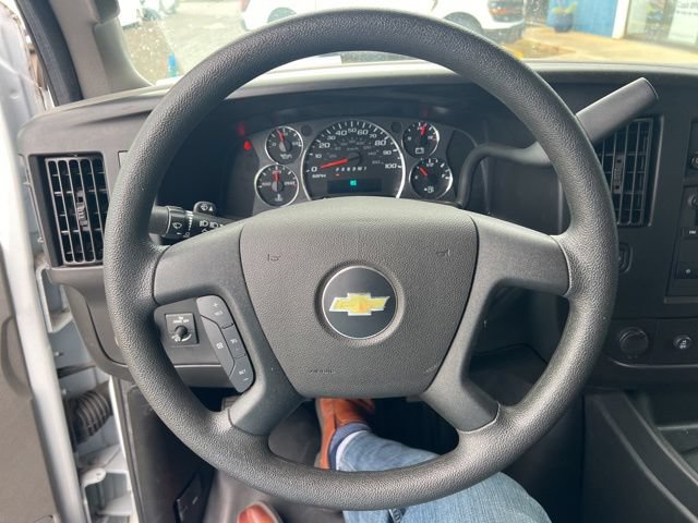 Used 2022 Chevrolet Express 2500 w/ Driver Convenience Package RWD image 13