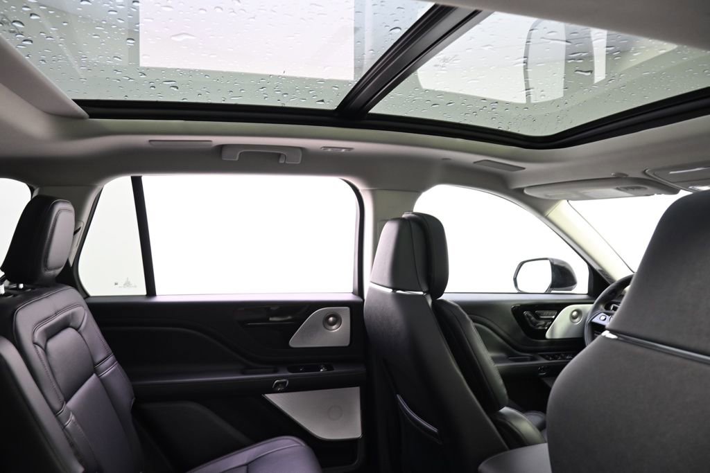 New 2026 Lincoln Aviator Reserve image 17