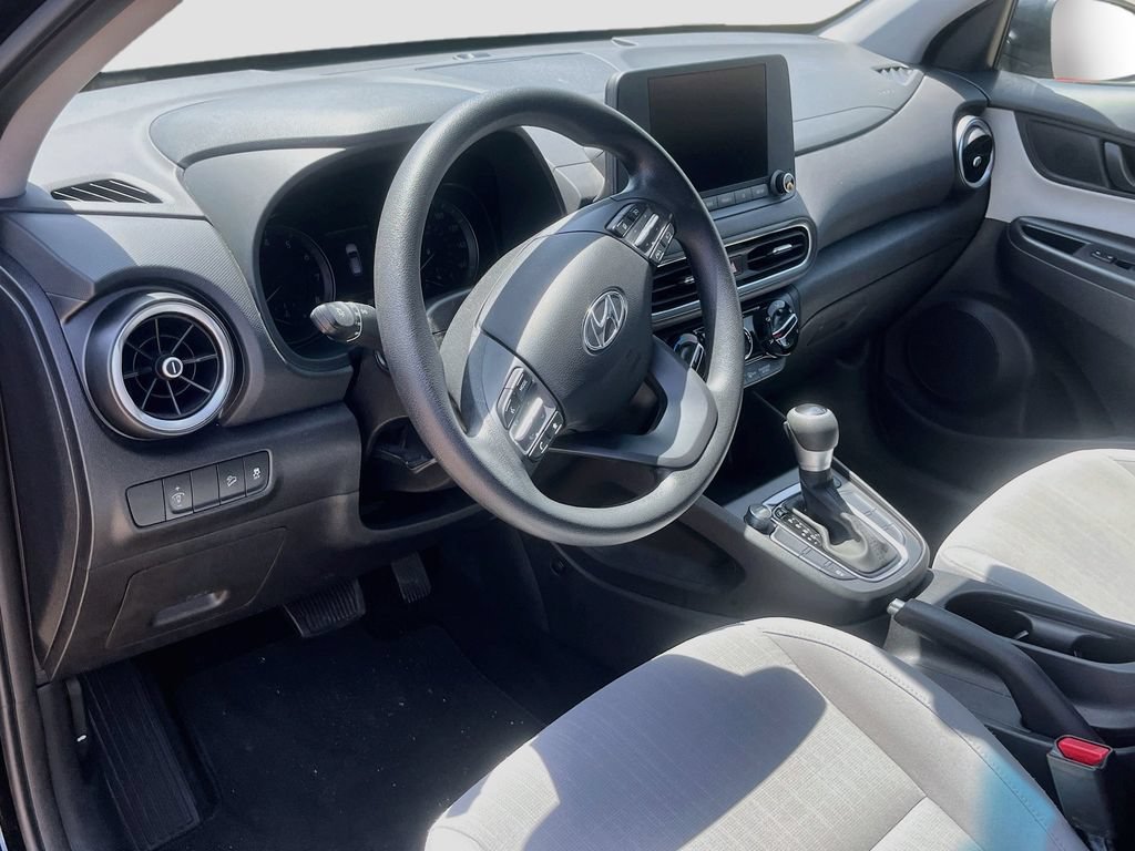 Used 2023 Hyundai Kona SEL w/ Cargo Package AWD/4WD image 9