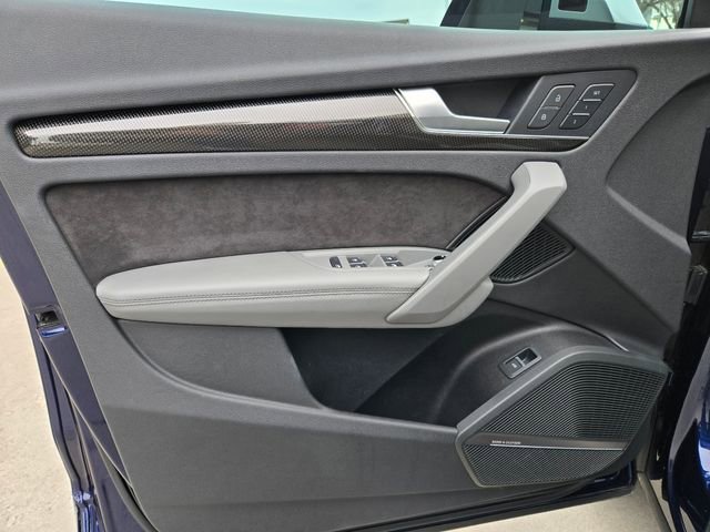 Used 2018 Audi SQ5 Premium Plus w/ Navigation Package image 21