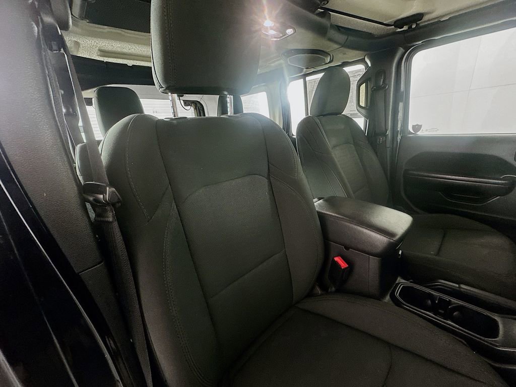 Used 2020 Jeep Wrangler Unlimited Sport image 27