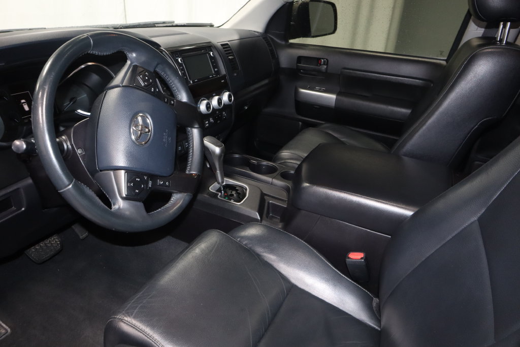 Used 2019 Toyota Sequoia TRD Sport w/ TRD Sport Premium Package AWD/4WD image 17