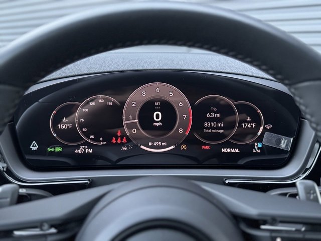 Used 2024 Porsche Cayenne Coupe image 20