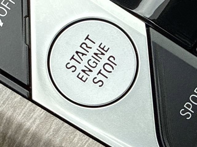 Used 2025 BMW 430i xDrive Coupe w/ Premium Package image 37