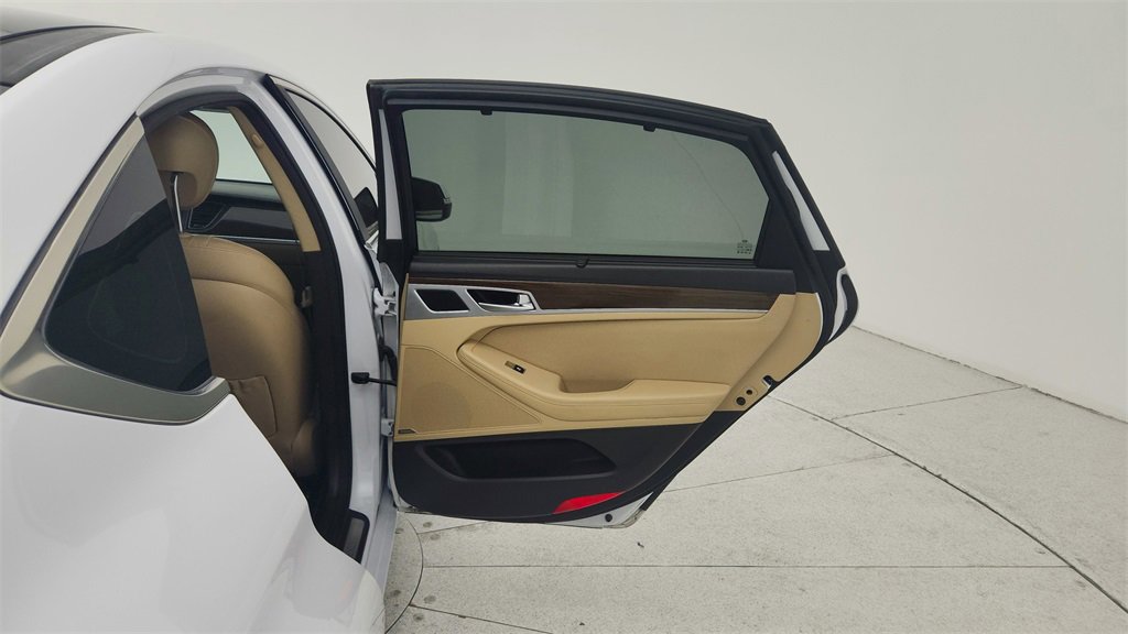 Used 2016 Hyundai Genesis 3.8 w/ Option Group 02 image 29