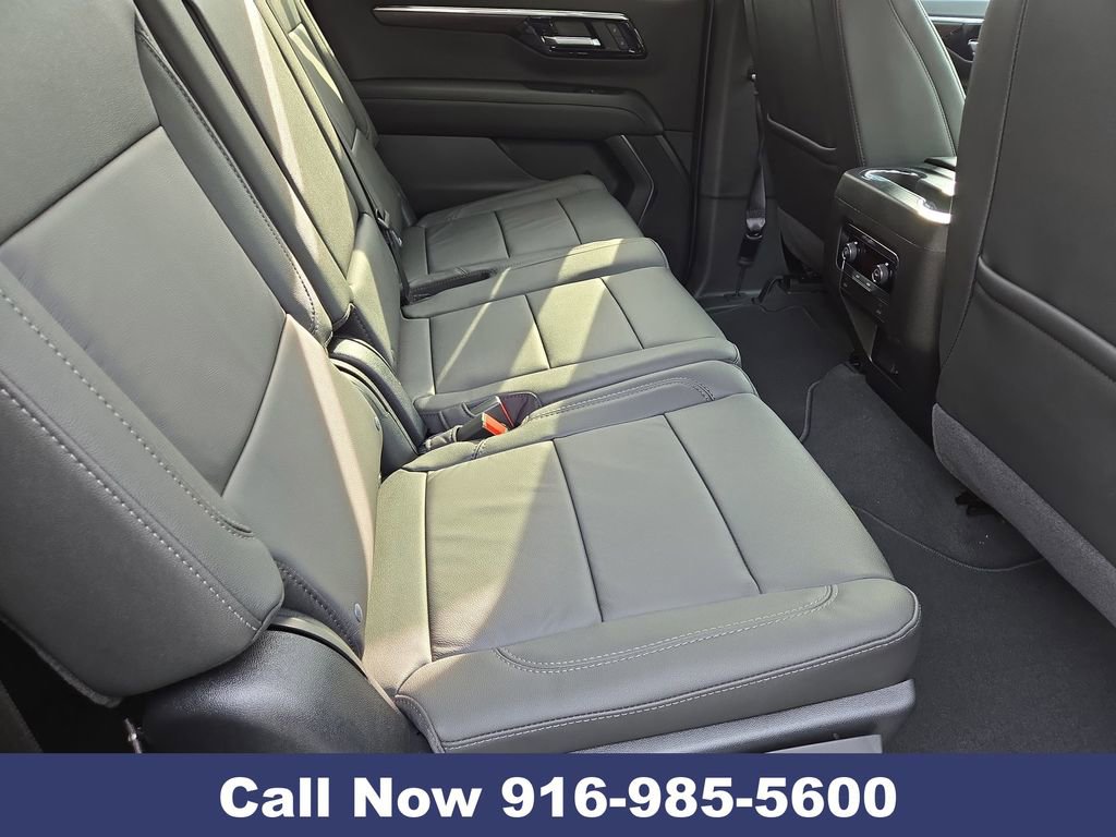 New 2026 Chevrolet Suburban LT image 31