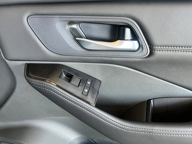 New 2026 Nissan Rogue Dark Armor FWD image 21