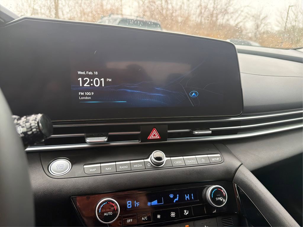 Certified 2025 Hyundai Elantra SEL image 16