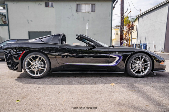 Used 2001 Chevrolet Corvette Coupe w/ Preferred Equipment Group1 image 11