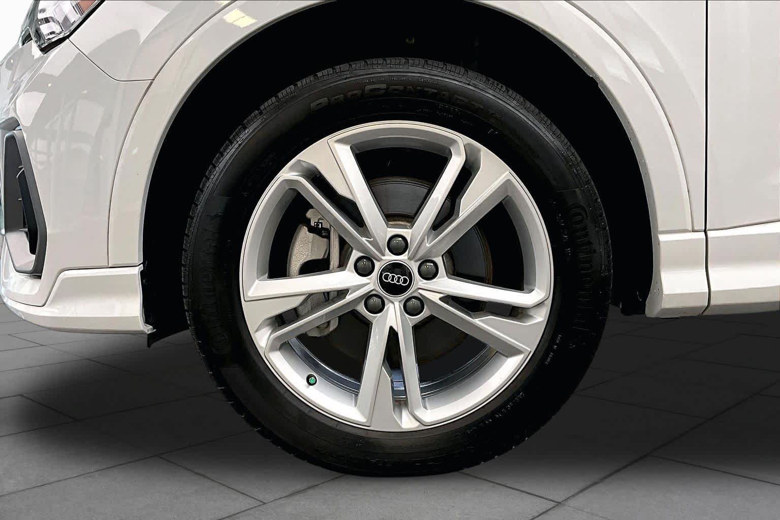 Used 2023 Audi Q3 2.0T Premium Plus w/ Premium Plus Package AWD/4WD image 11