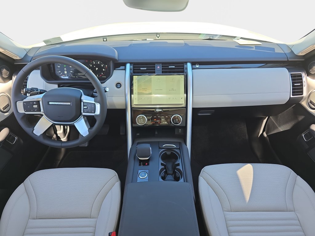 New 2026 Land Rover Discovery S AWD/4WD image 9