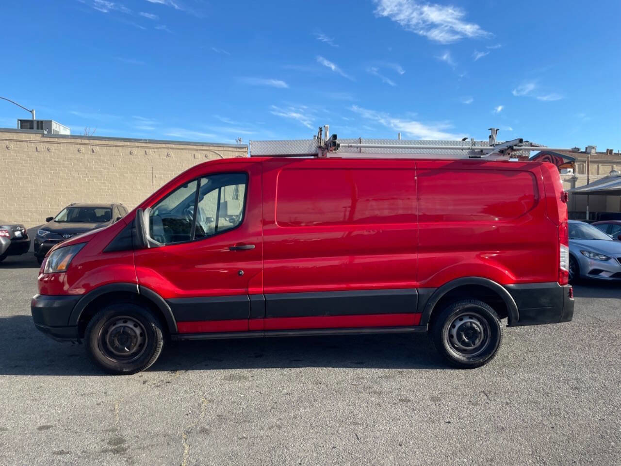 Used 2017 Ford Transit 250 130 Low Roof image 6