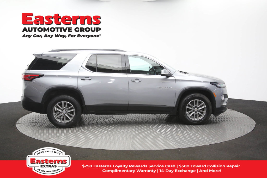 Used 2023 Chevrolet Traverse LT AWD/4WD image 48
