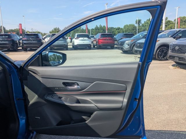 New 2026 Nissan Sentra SR w/ SR Premium Package FWD image 30