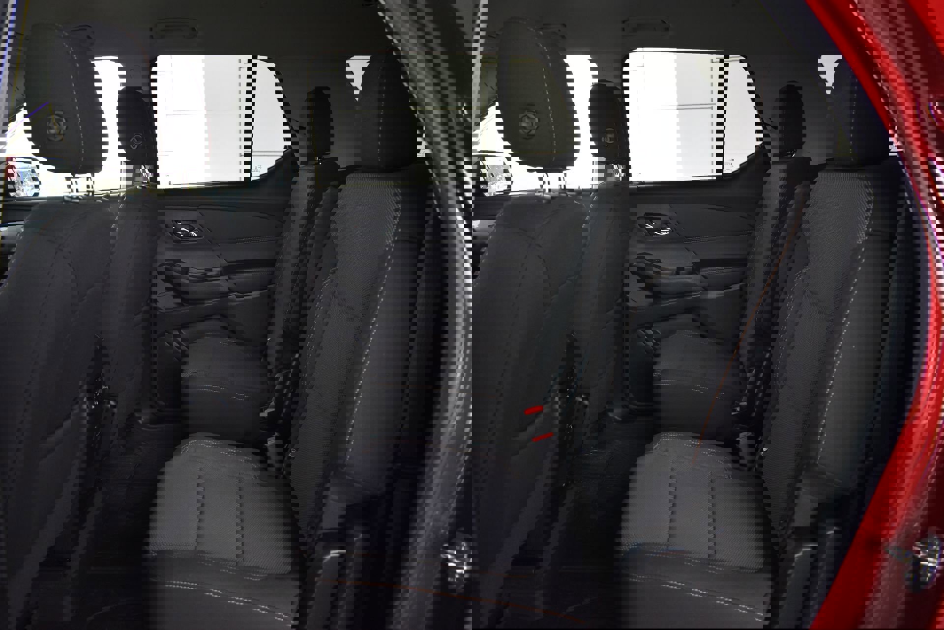 Used 2021 Chevrolet Traverse LT image 16