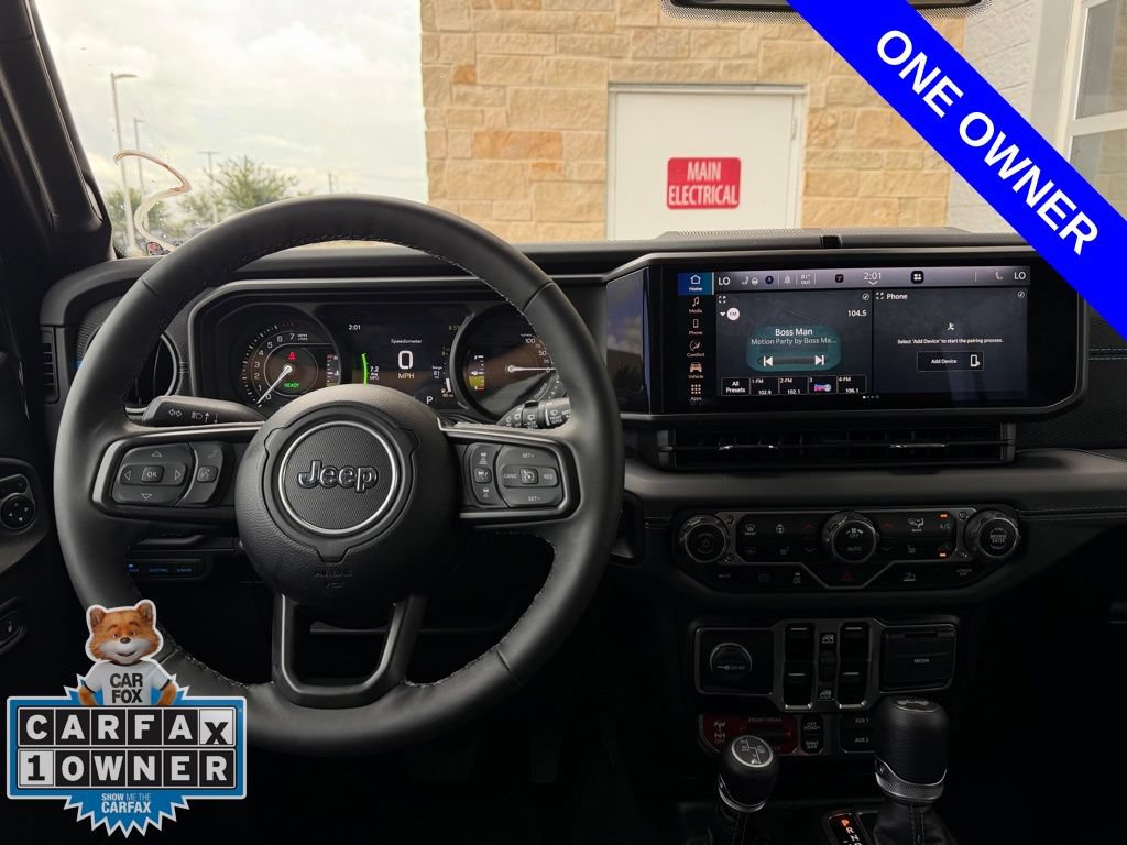 Used 2025 Jeep Wrangler Unlimited Rubicon 4xe w/ Convenience Group AWD/4WD image 7