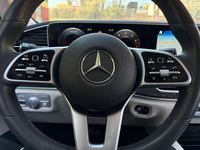 Used 2020 Mercedes-Benz GLS 450 4MATIC image 22