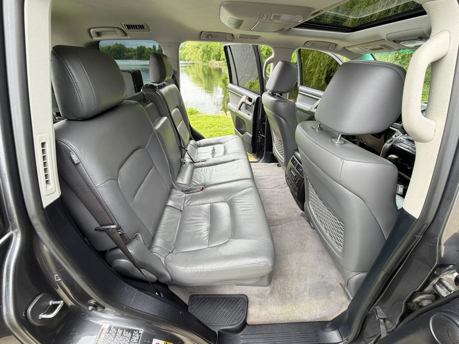 Used 2011 Toyota Land Cruiser w/ Upgrade Pkg AWD/4WD image 65