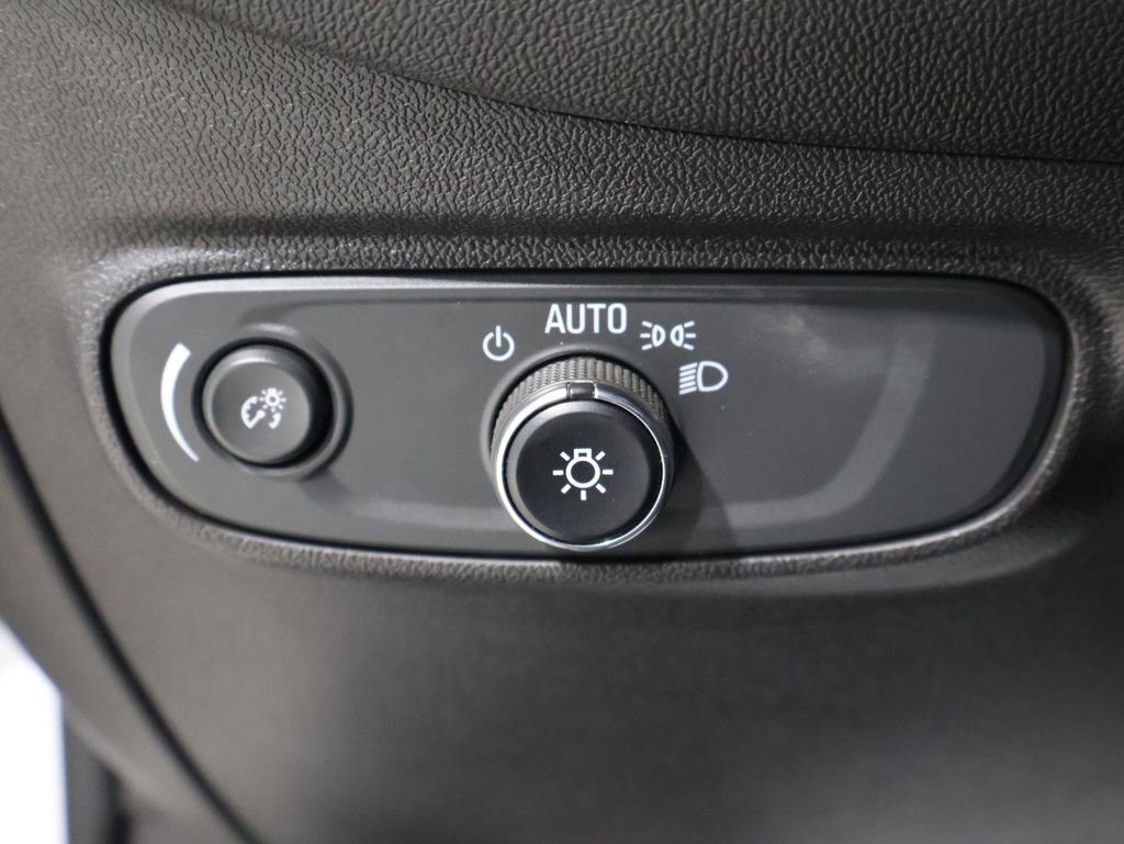 Used 2022 Chevrolet Equinox LT image 33