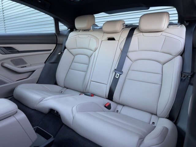 Used 2024 Porsche Taycan 4S image 34
