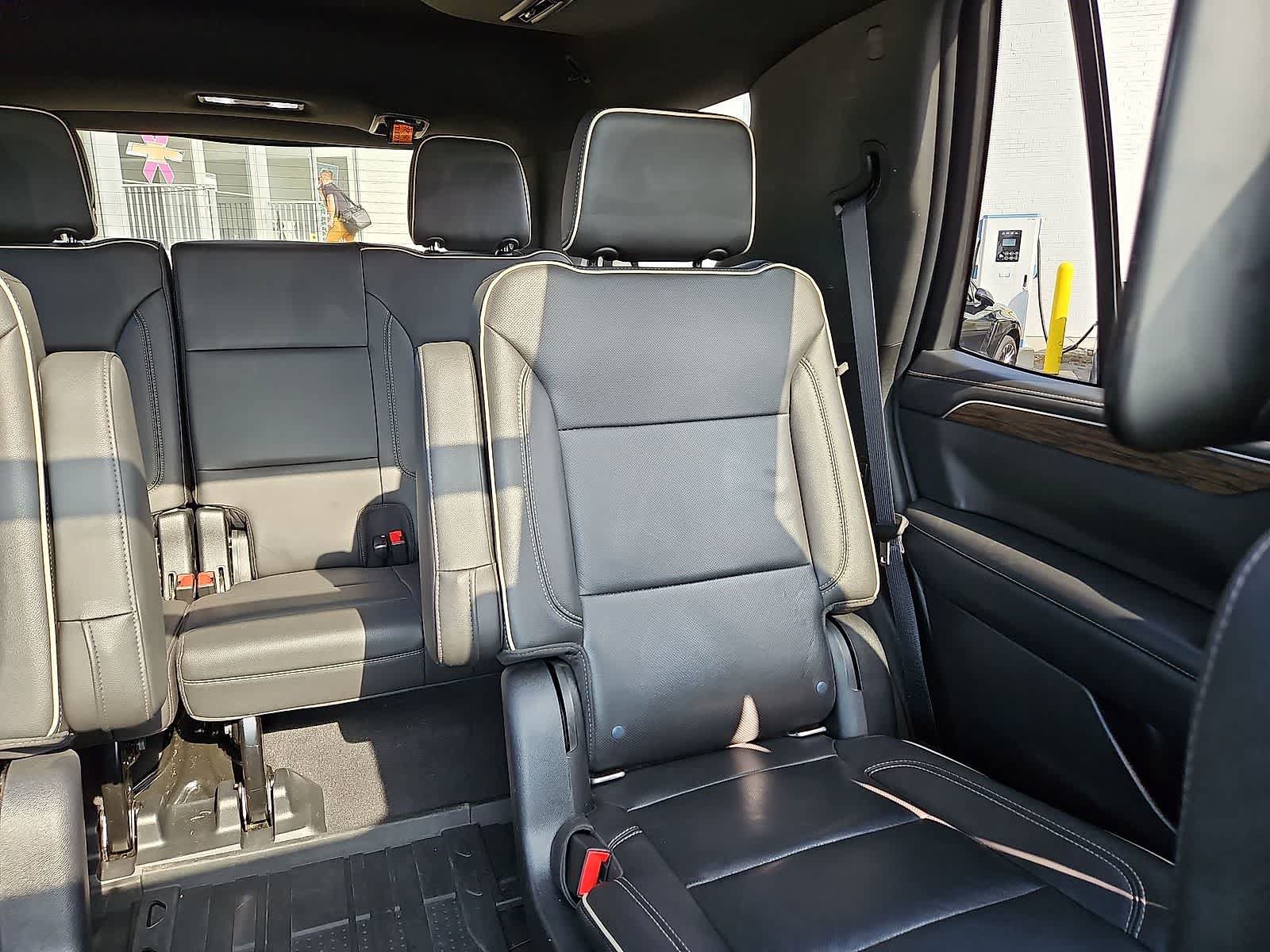 Certified 2021 Chevrolet Tahoe Premier w/ Premium Package AWD/4WD image 15