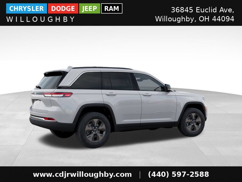 New 2025 Jeep Grand Cherokee Limited 4xe AWD/4WD image 4