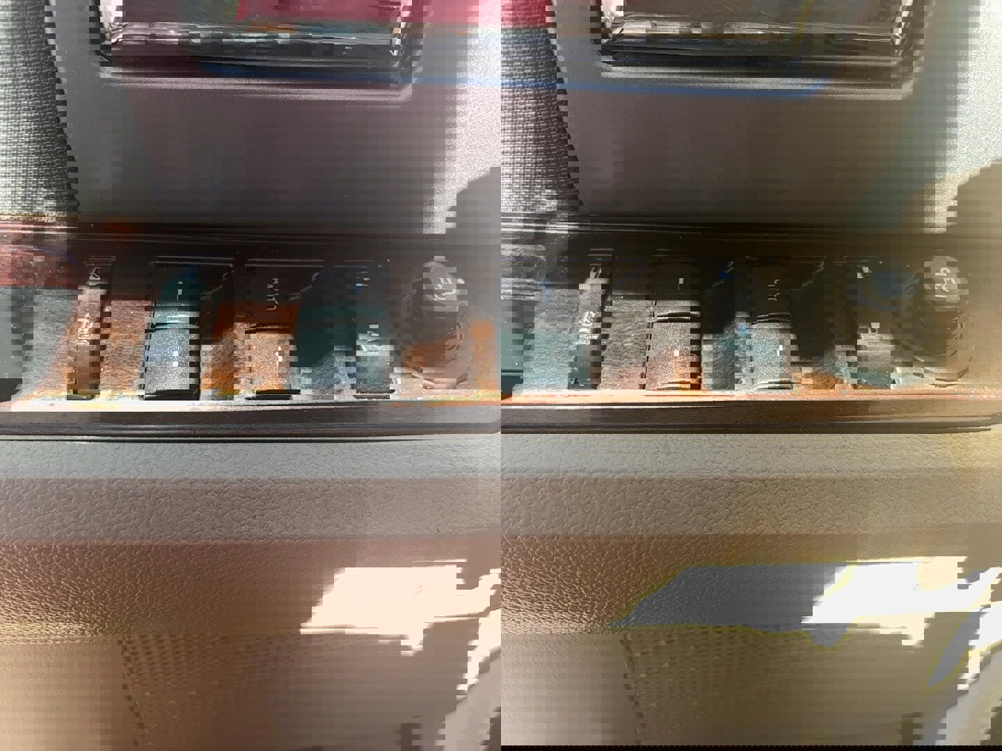 Used 2013 Ford Expedition EL XLT image 17