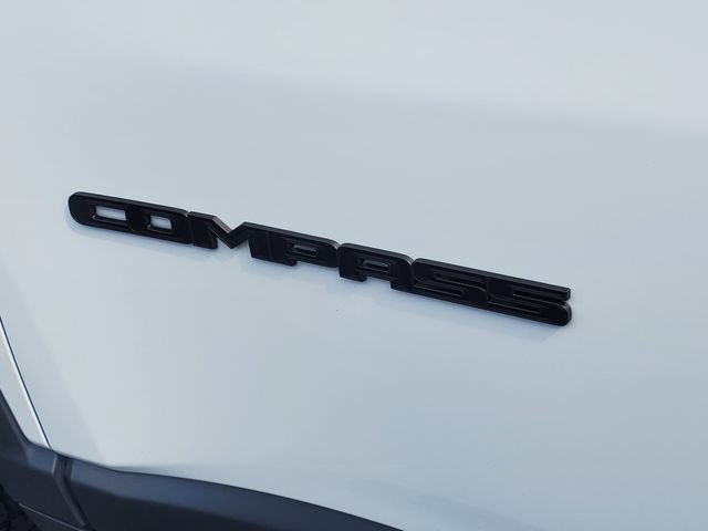Used 2026 Jeep Compass Trailhawk AWD/4WD image 9