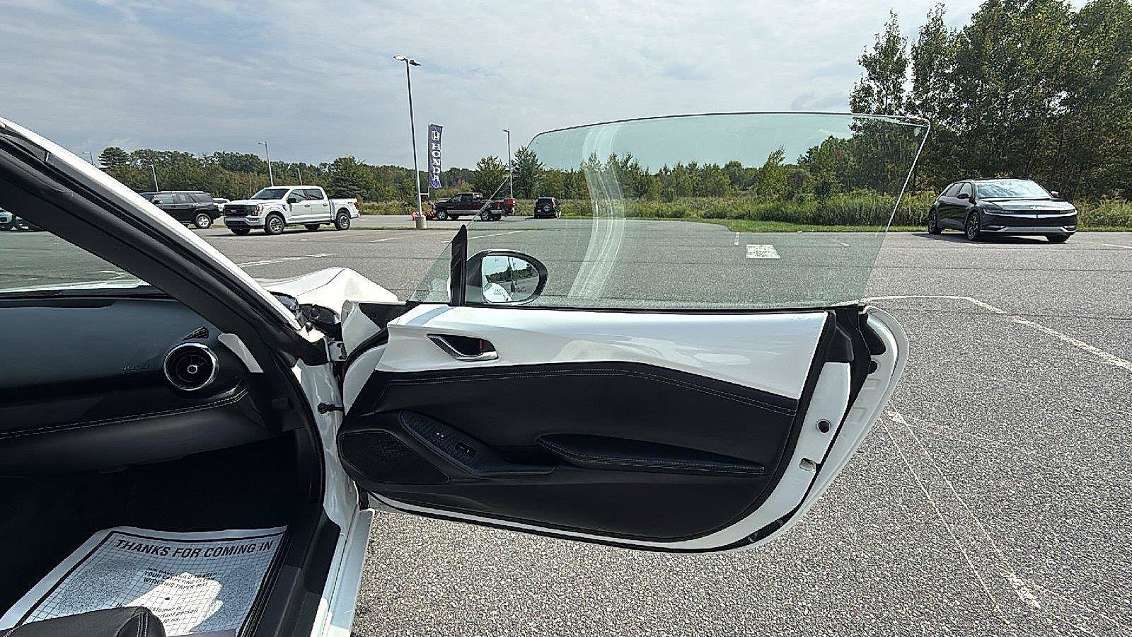 Used 2024 MAZDA MX-5 Miata RF Grand Touring RWD image 14