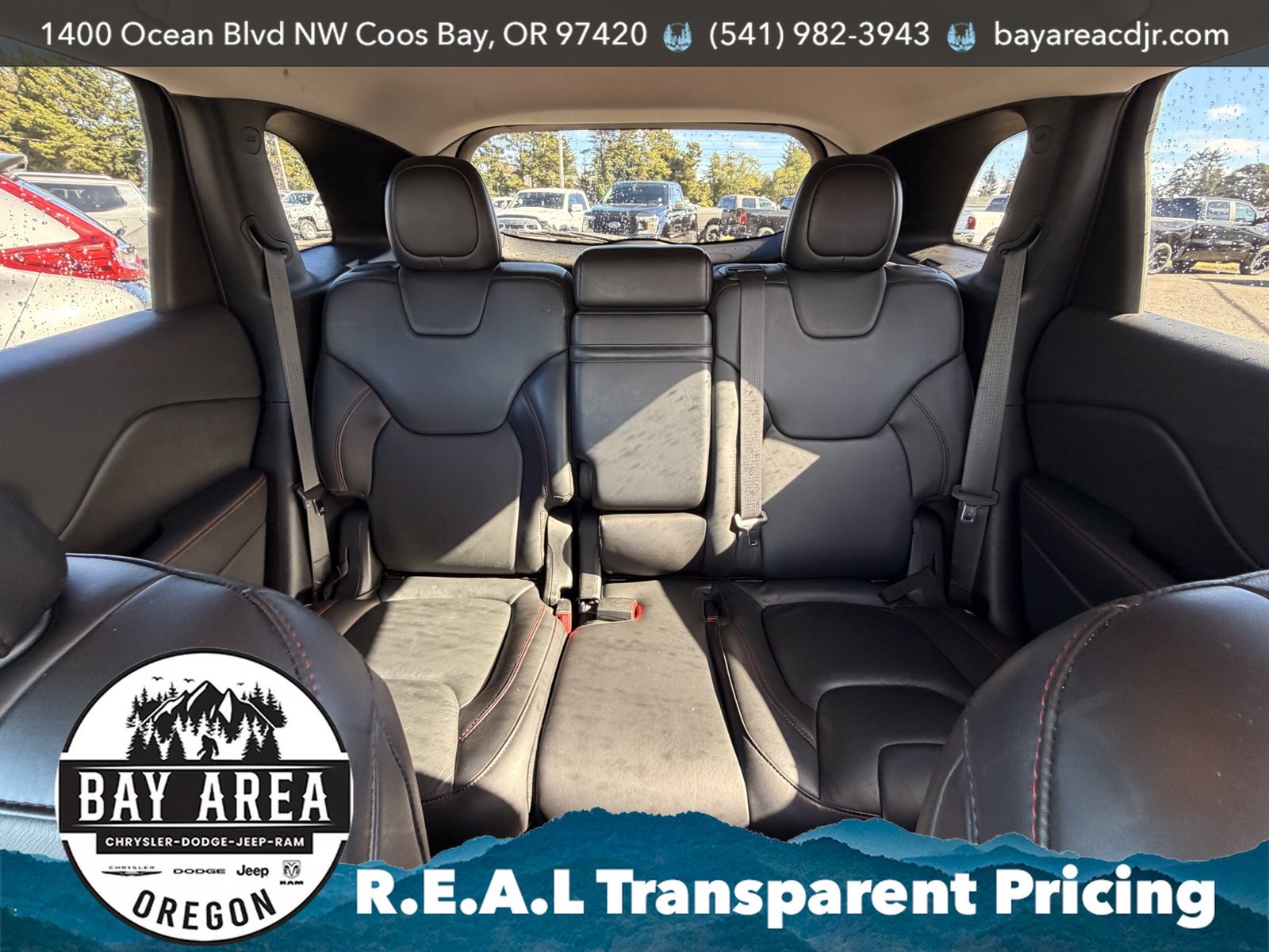 Used 2016 Jeep Cherokee Trailhawk w/ Leather Interior Group AWD/4WD image 17