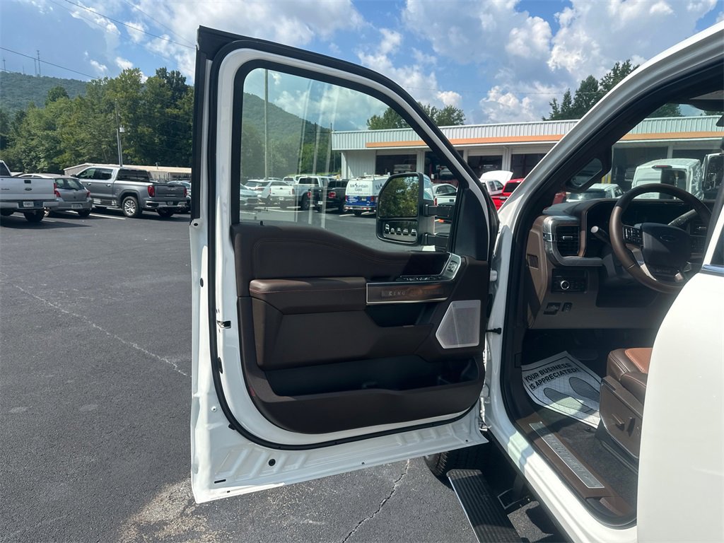 New 2026 Ford F250 King Ranch w/ Chrome Package image 16