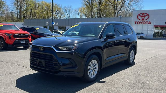 Certified 2025 Toyota Grand Highlander AWD image 3